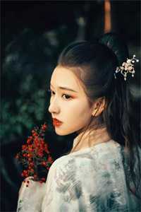 厉总玩的野，新婚小妻遭不住