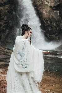 一个陌生女孩的到来