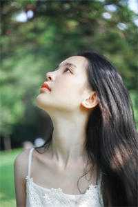 开局三个老婆，先当土皇，再当君