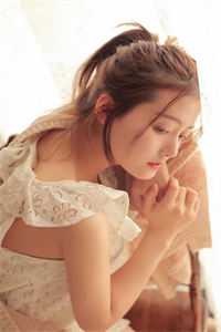 剖腹惨死后，摄政王妃权倾朝野