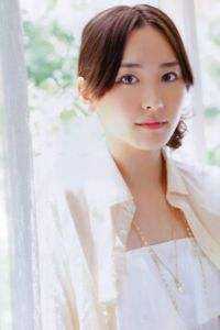 渣男带回白月光，我转身嫁少帅