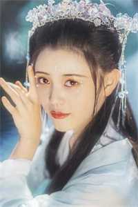 女帝：夫君太强，我只能躺平