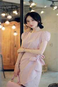 她说只演夫妻一年，却生了对龙凤