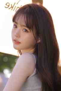 重生后手撕自称是重生者的贫家女