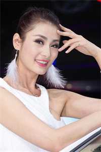 北纬53°的紫藤