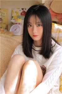 暗恋女神衣衫不整，重生后我拒绝负责