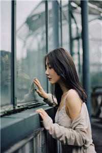 母亲节当天，女儿逼我送她爱马仕