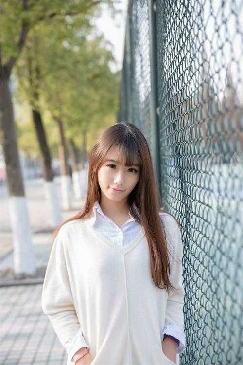 零零后的我把女领导按在地上摩擦