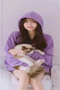 再睁眼！高冷女知青在我怀里哭唧唧