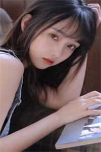 和闺蜜弟弟的隐秘夏日