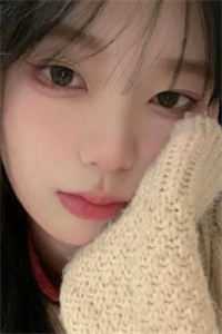 穿成炮灰后，小两口在年代文逆袭
