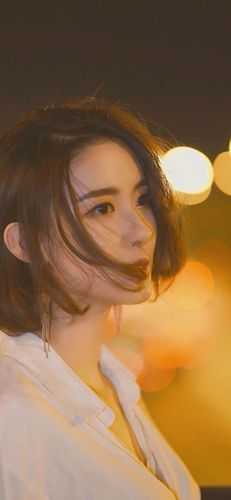 被男主虐死后，我成了他的弹幕水军