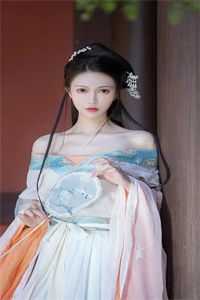 夜深月落旧人回