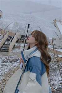 青梅拦住救生船非要等转校生