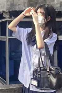 刚成反派，功德成圣系统来了