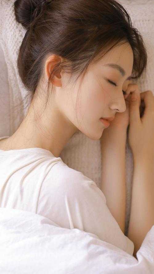 新婚夜：丑妻卸妆惊动九州