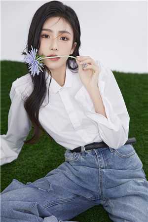 救命弹幕剧透阴谋，她把男主干趴下