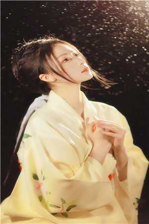 为喊白月光一声妈，女儿竟装瘫三年后假死