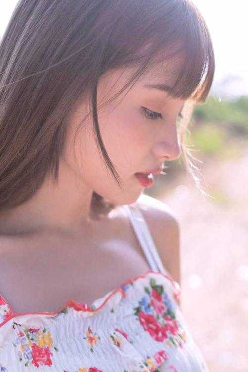 水坝之下