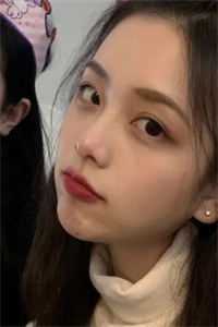 被毒死后，我和未婚妻双重生了