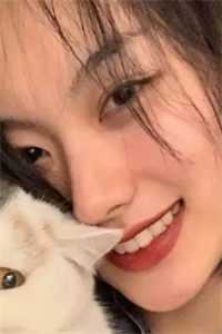 每一个阴暗疯批都会追逐自己的光