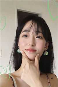 穿书后，保姆女儿杀进清华