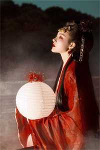 未婚夫婿逼我当妾后，我改嫁当他娘