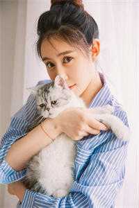妻子默认女儿在家长会上喊初恋爸爸