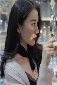 隐藏身份三年未婚妻嫌我穷分手