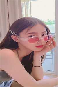 丈夫不跟我回家却陪小助理回村杀猪，我不要他了