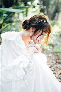 未婚夫护着白月光，我改嫁他人