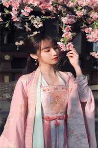 姐姐替嫁惨死后，双胞胎妹妹杀疯了