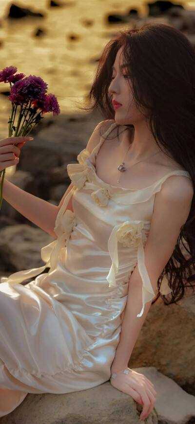她的囚图：偏执画家与女模特