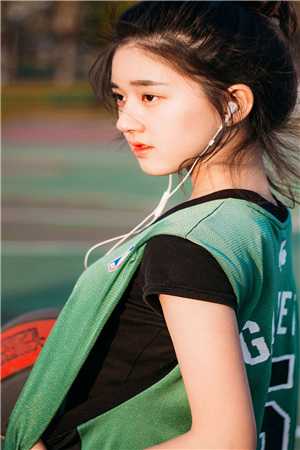 我辞职不当主刀医生后，透视眼小师妹慌了