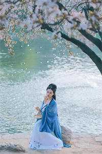 豪门弃女觉醒后，霍少跪求原谅