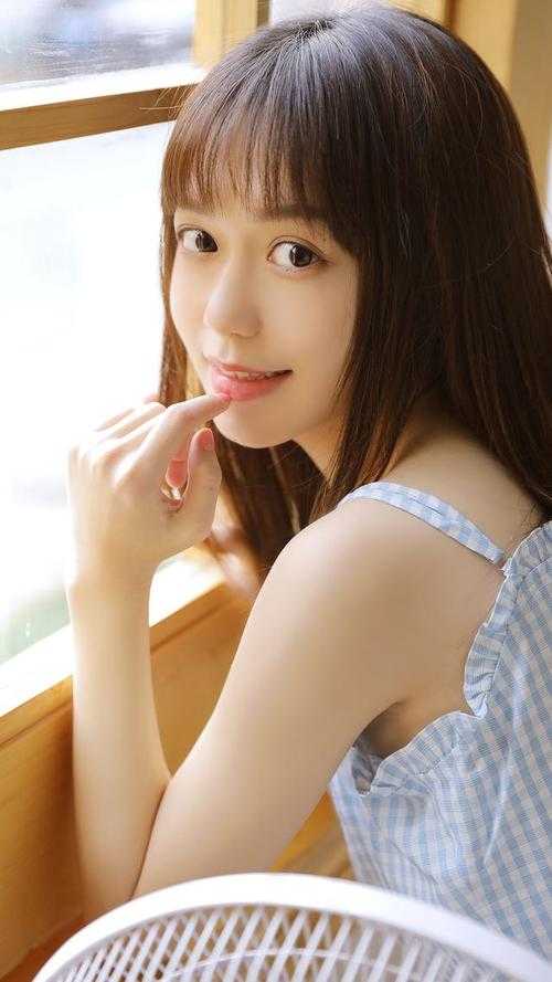 手撕只给男业主开门的媚男女保安