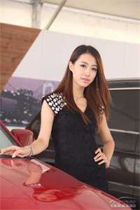 为赔白月光一双鞋，未婚夫杀了我的导盲犬