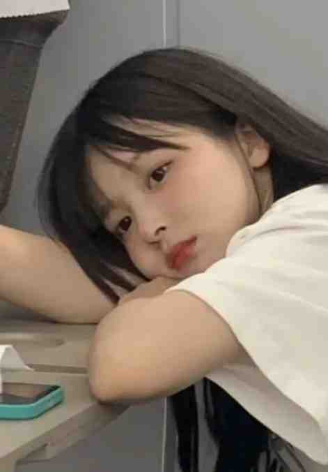 高考过后，白眼狼女儿带了个黄毛回家