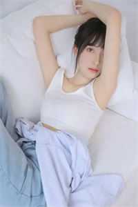 我985毕业，做团播的表妹却说读书无用