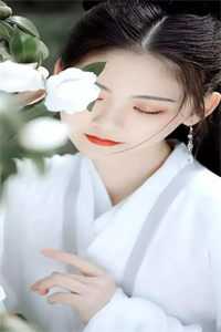 离婚后，真千金她被腹黑薄总宠上天了！