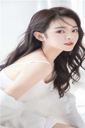 老公的女下属将医美副作用转移给我后