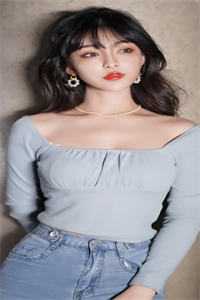 女朋友去非洲出差，带回来个儿子