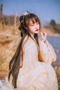 辞镜朱颜改