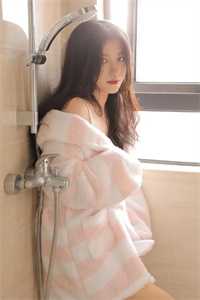 春映然李修孟意浓