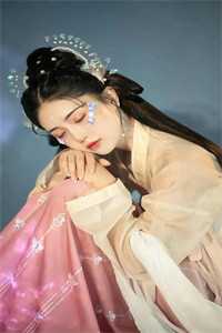 二嫁战王后，侯府上下追悔莫及
